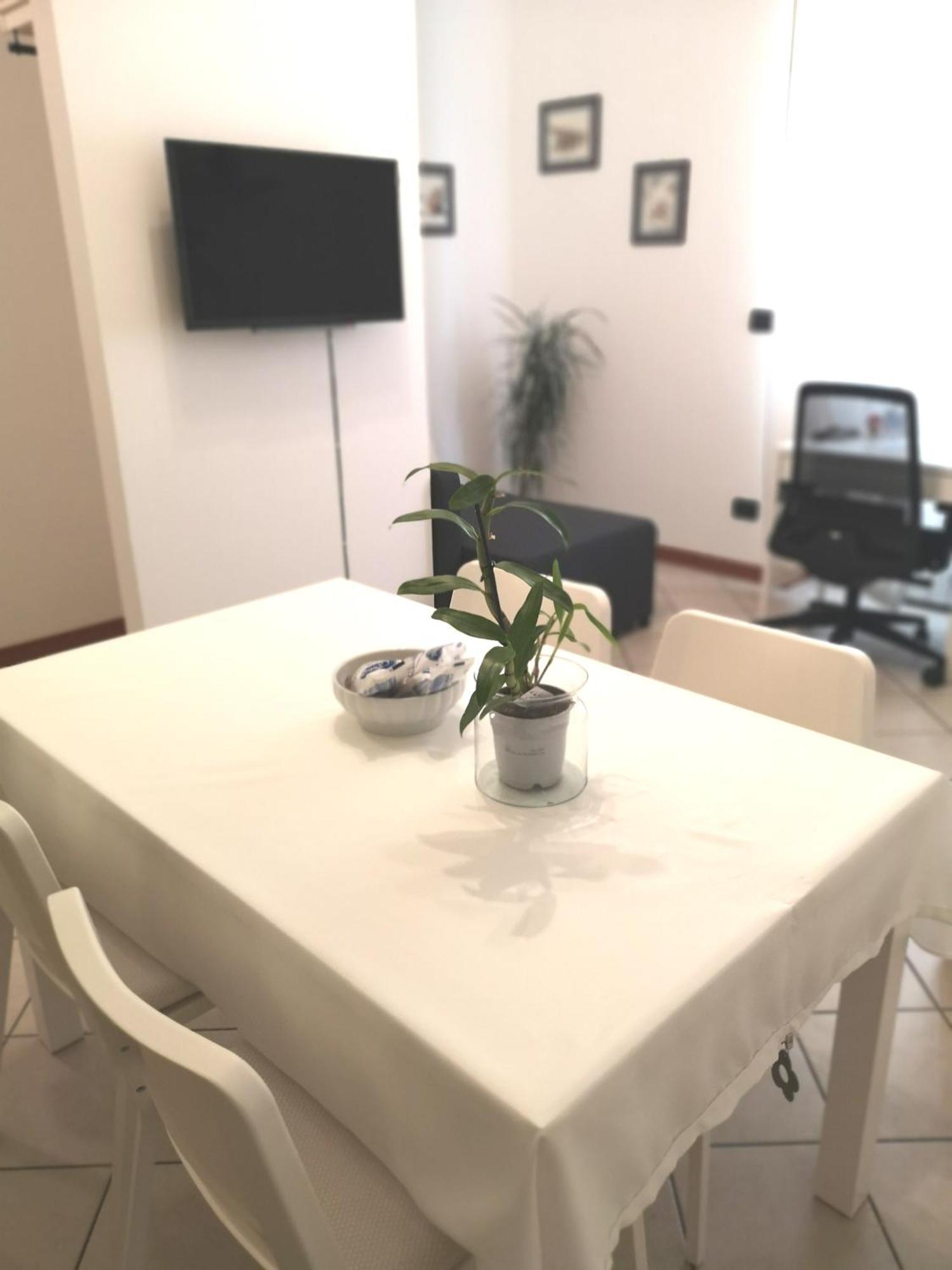 Holiday Apartment - Brescia Centro - Parcheggio Privato Dış mekan fotoğraf