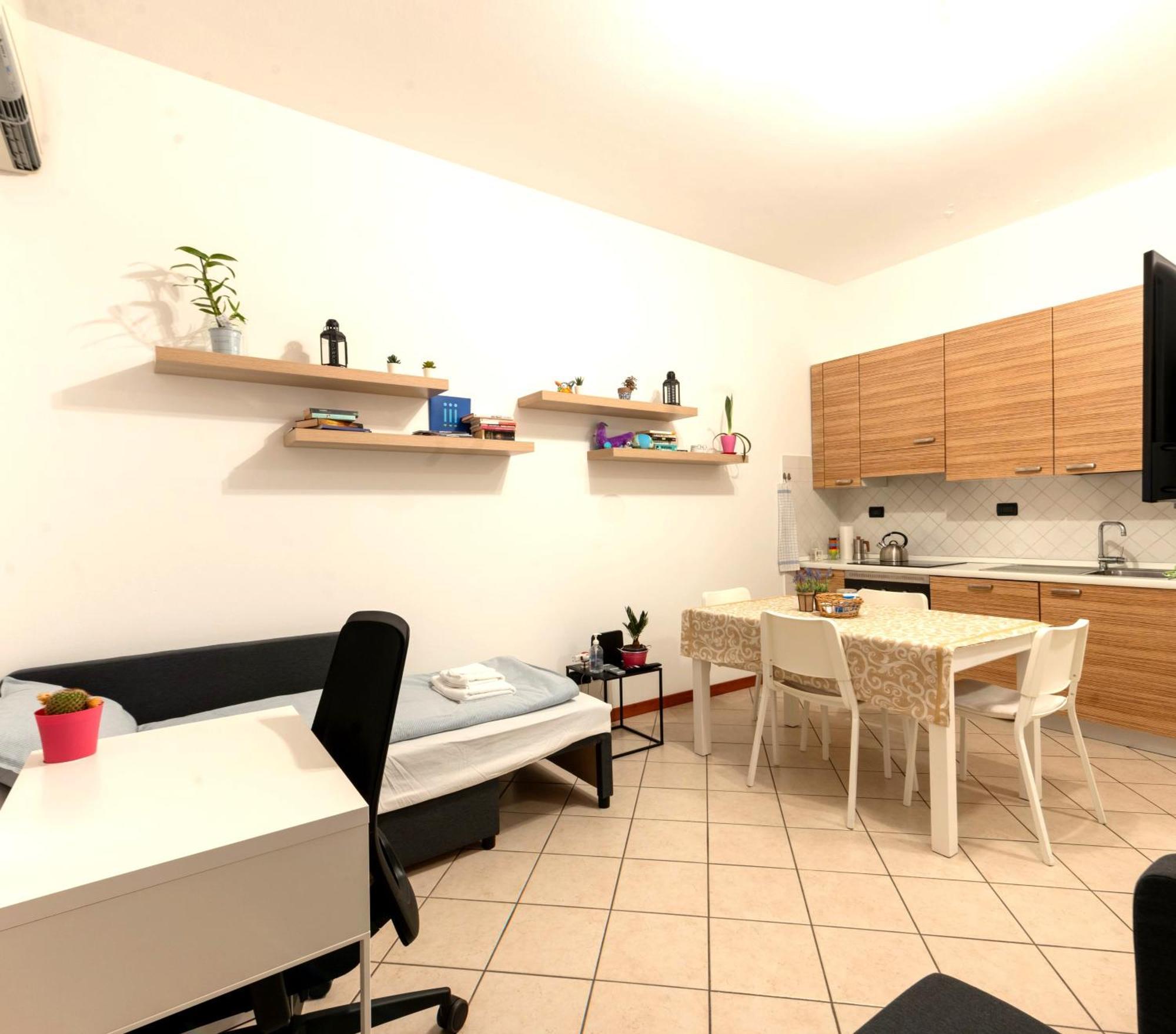 Holiday Apartment - Brescia Centro - Parcheggio Privato Dış mekan fotoğraf