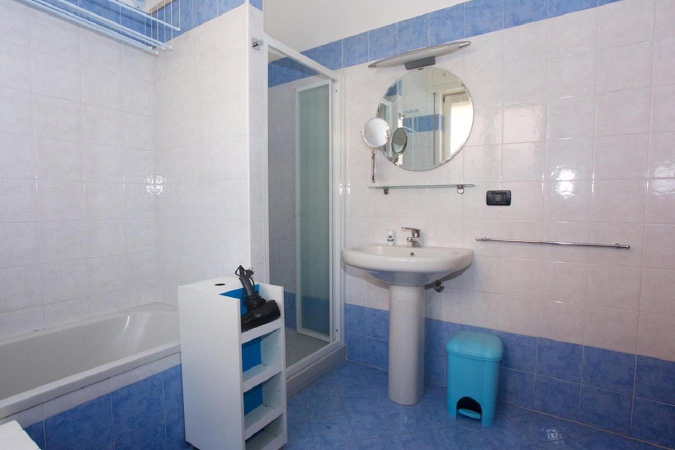Holiday Apartment - Brescia Centro - Parcheggio Privato Dış mekan fotoğraf